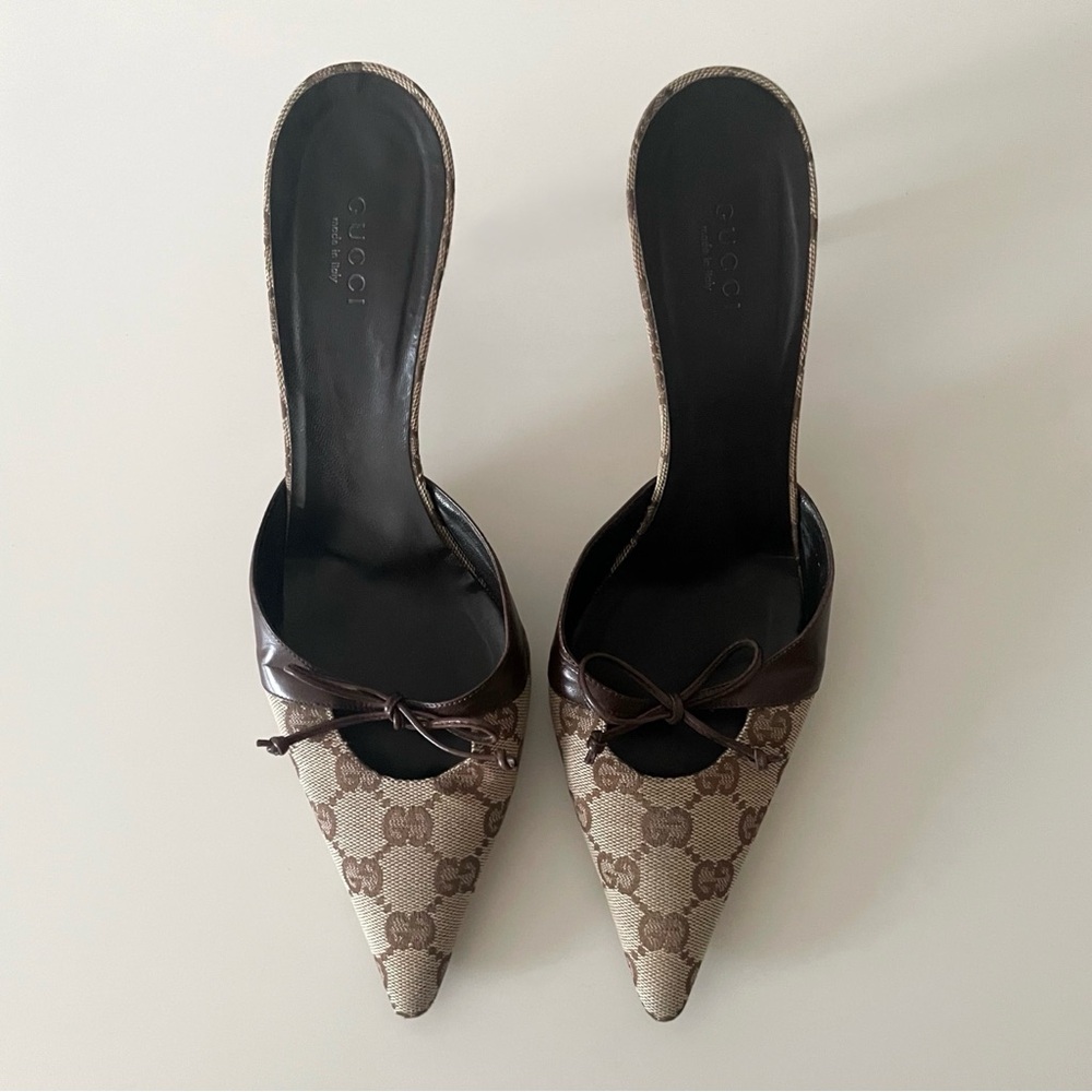 Gucci “GG” Monogram Canvas Beige & Brown Leather Bow Mule Heels
